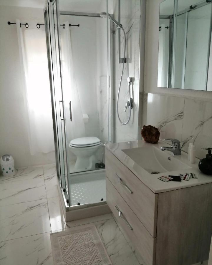 Appartamento Moderno Rustico أولبيا المظهر الخارجي الصورة